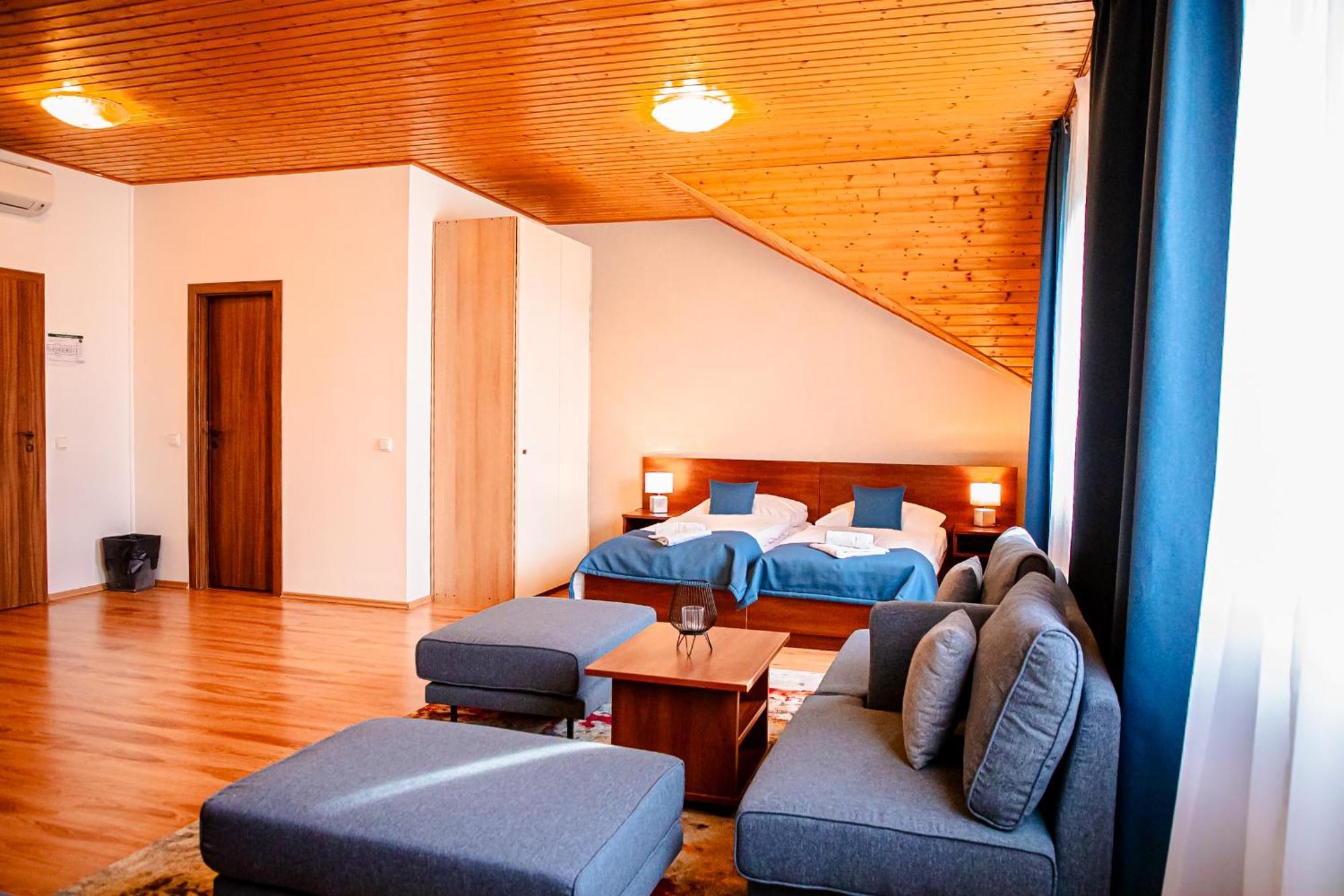 Hotel Rozalka 베즈녹 외부 사진
