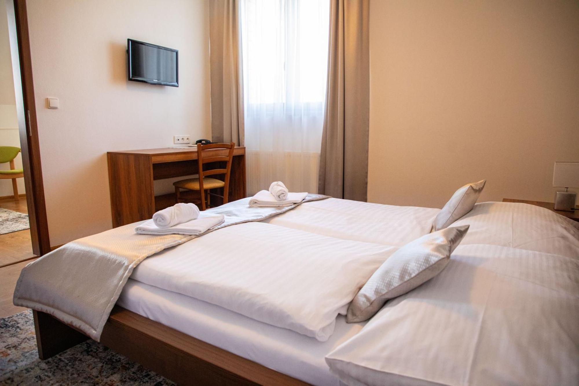 Hotel Rozalka 베즈녹 외부 사진