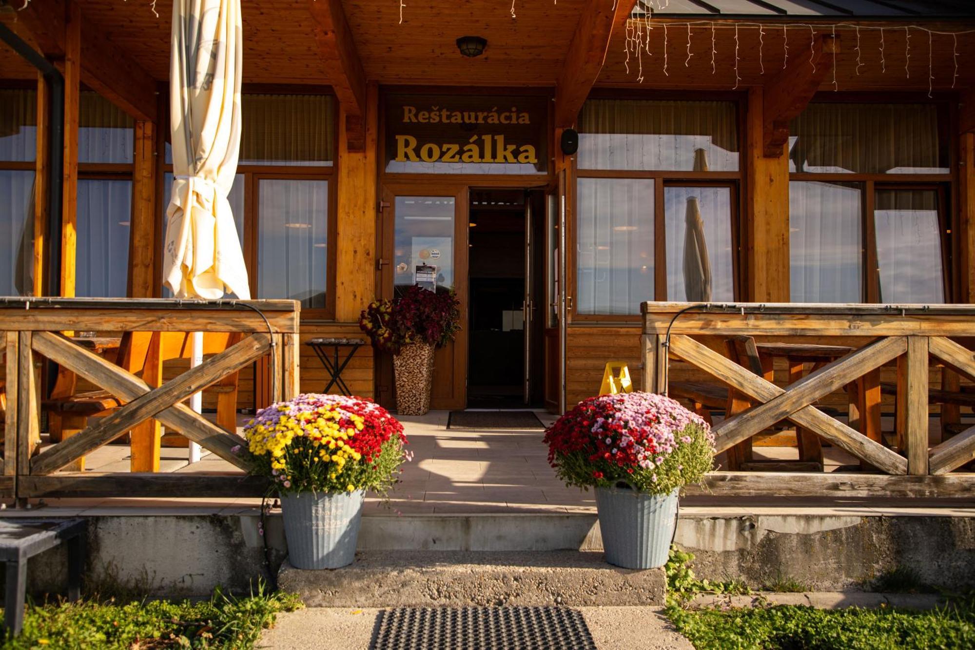 Hotel Rozalka 베즈녹 외부 사진