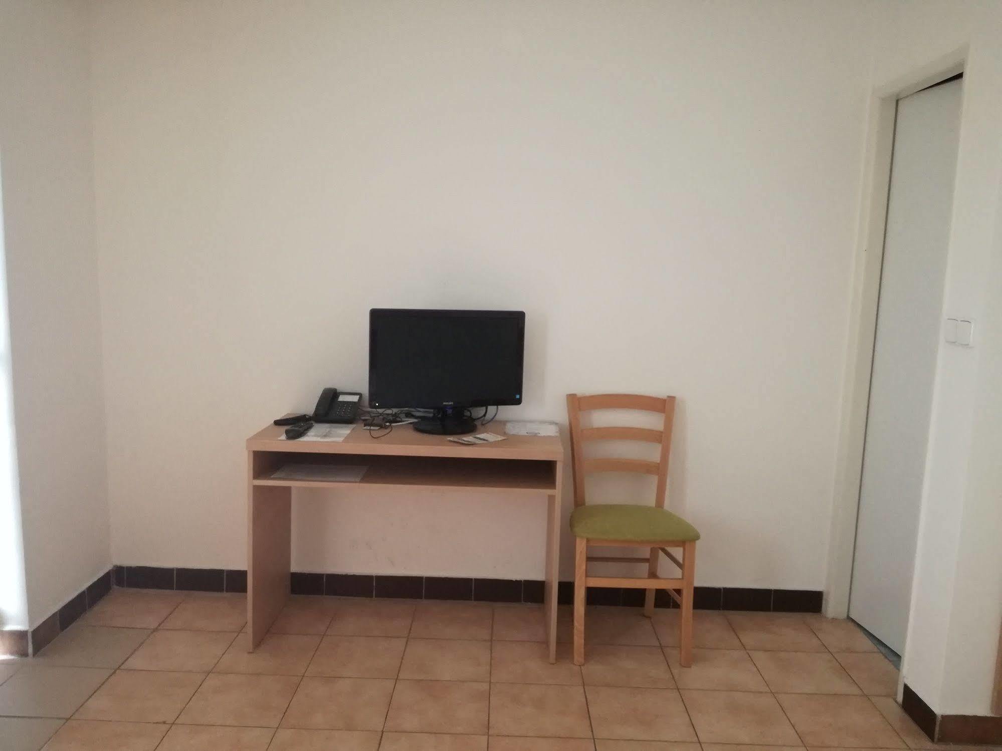 Hotel Rozalka 베즈녹 외부 사진